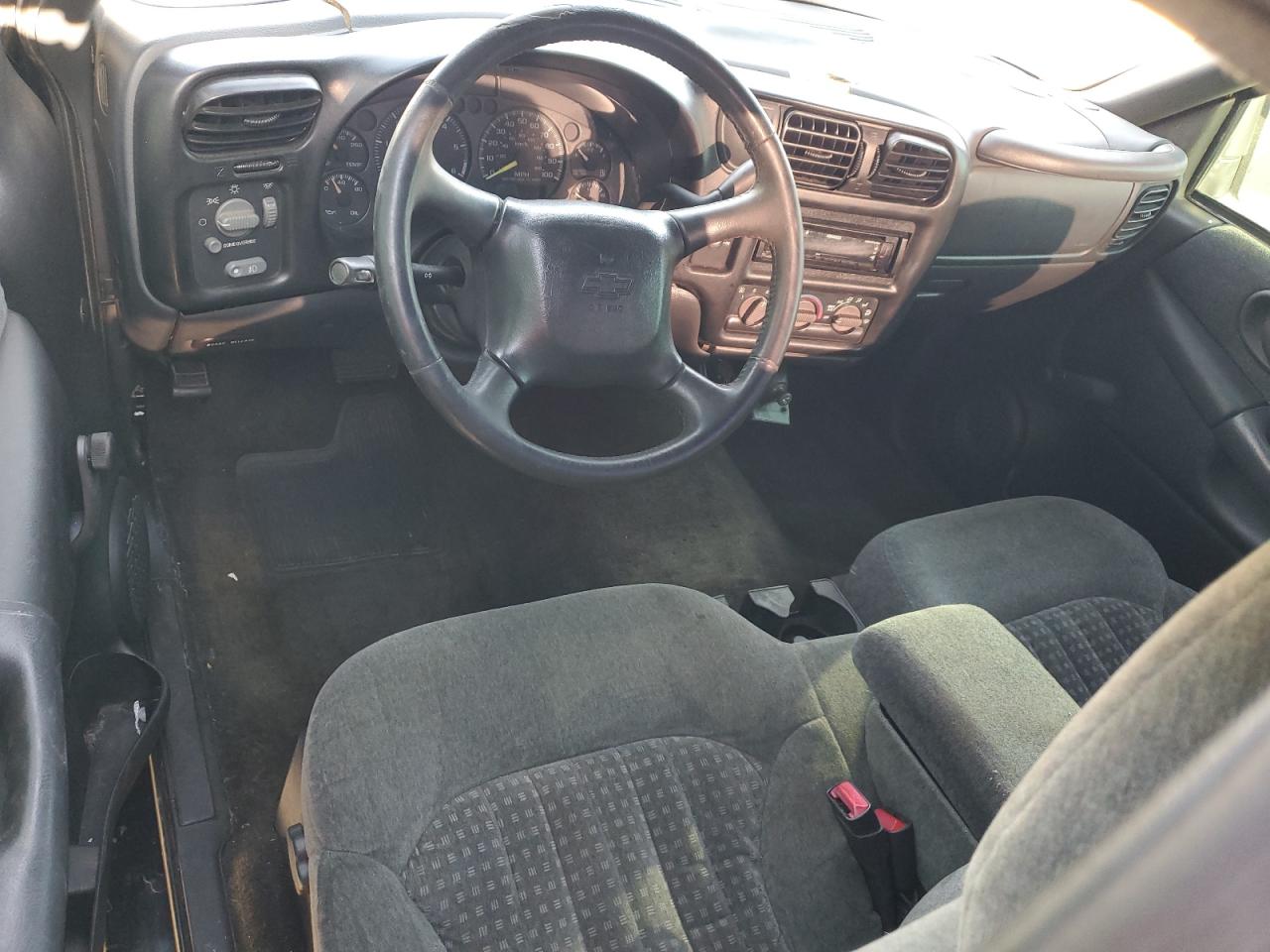 1999 CHEVROLET S TRUCK S10 photo 8