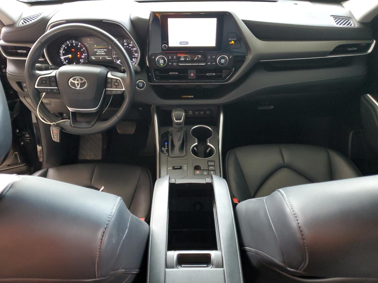 2023 TOYOTA HIGHLANDER L photo 15