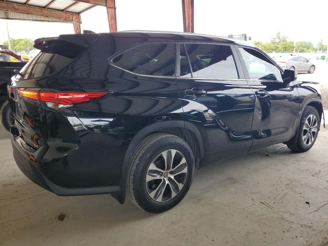 2023 TOYOTA HIGHLANDER L photo 5