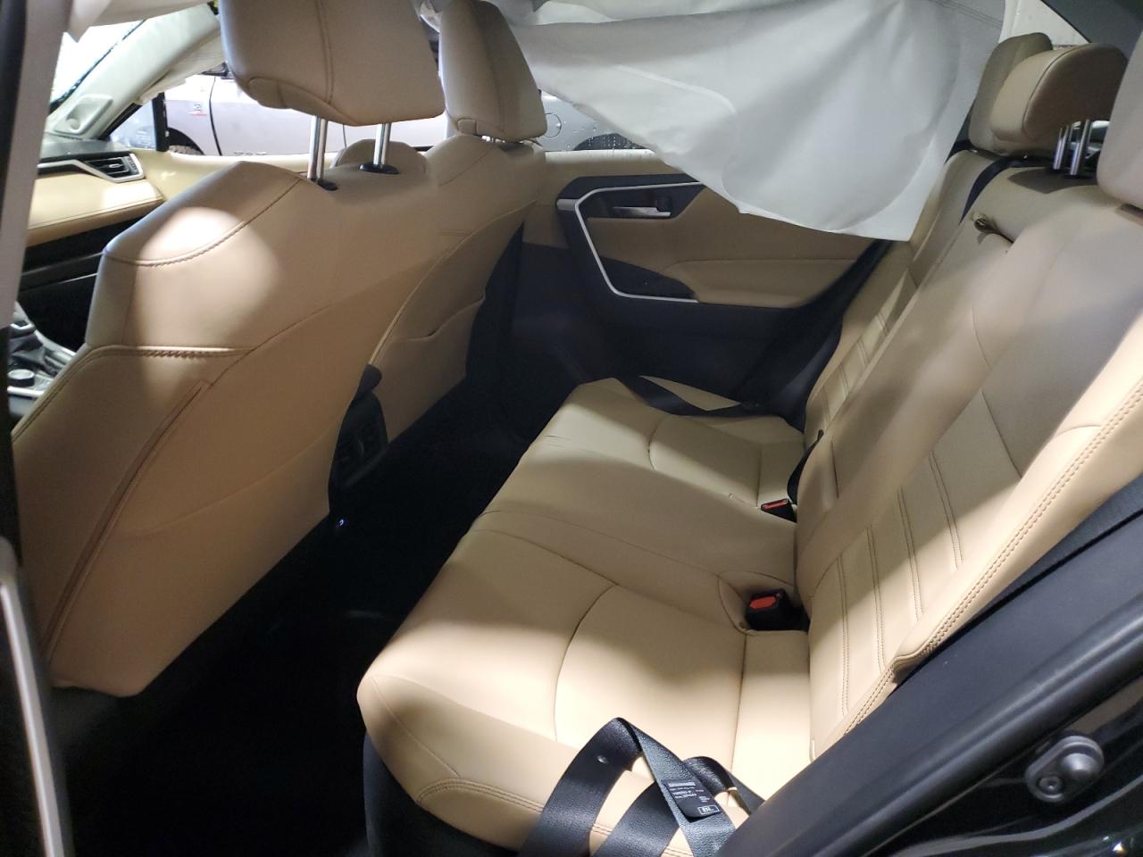 2025 TOYOTA RAV4 XLE PREMIUM photo 11