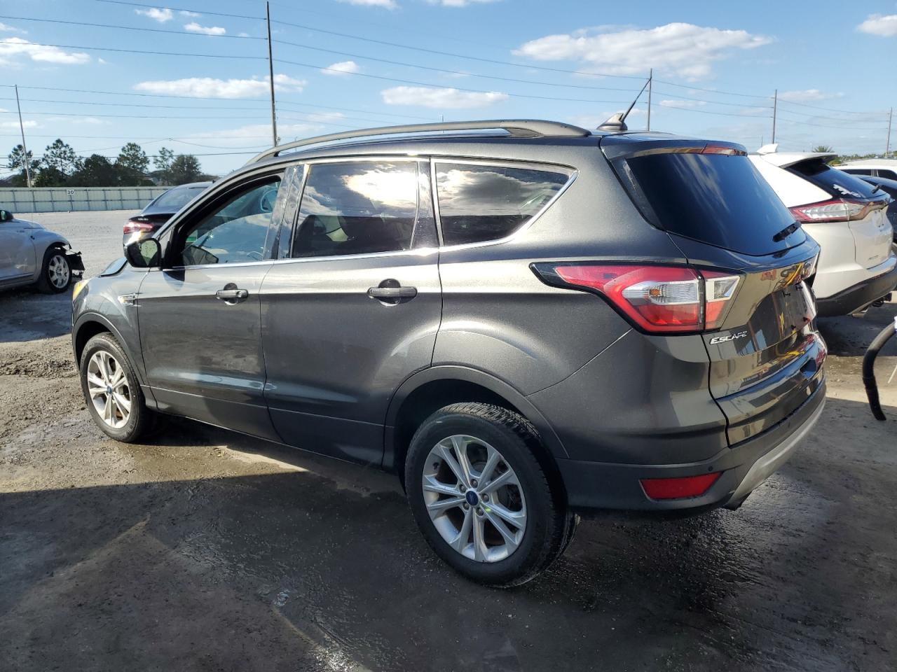 2018 FORD ESCAPE SEL photo 4
