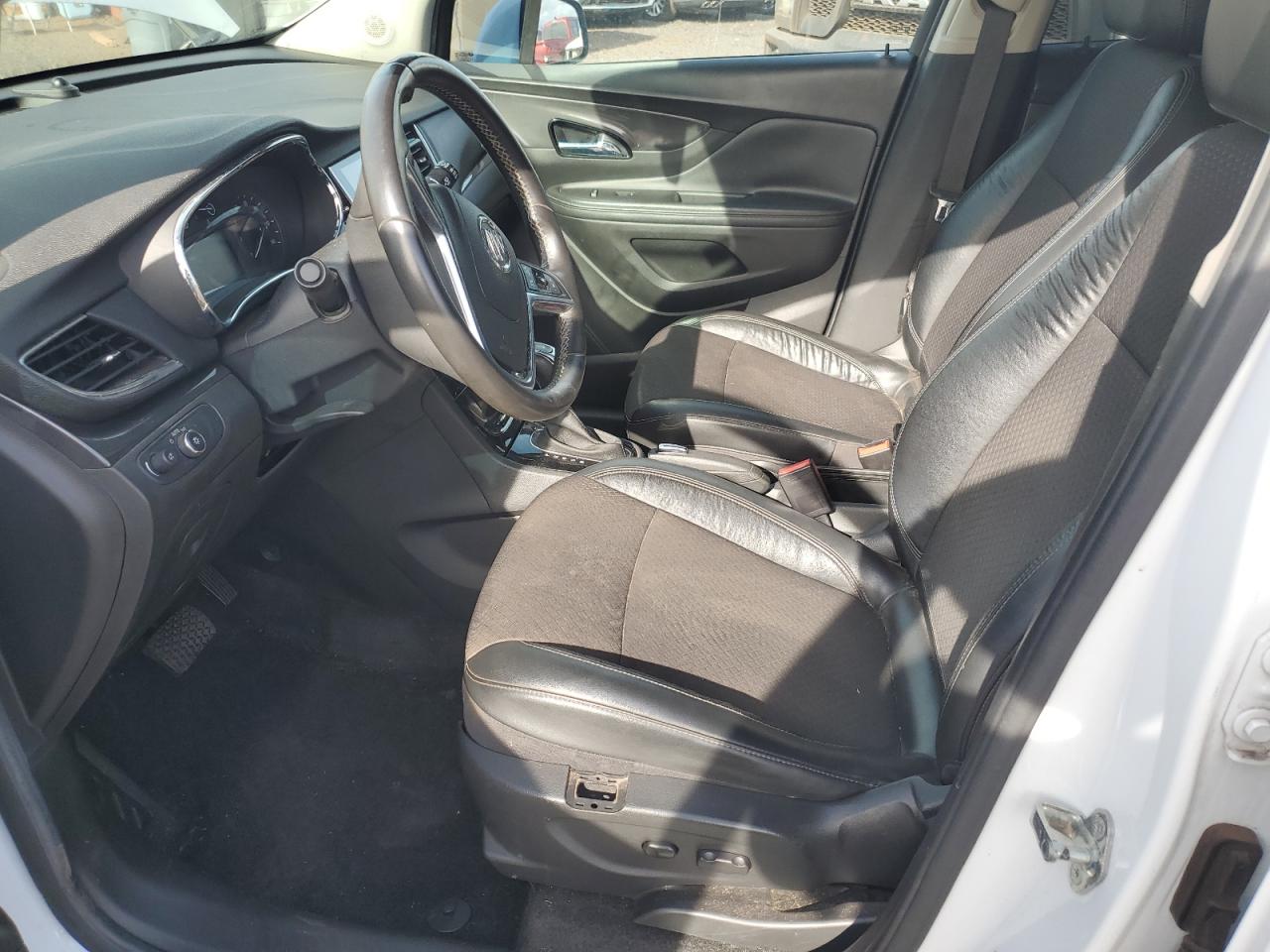 2017 BUICK ENCORE photo 13
