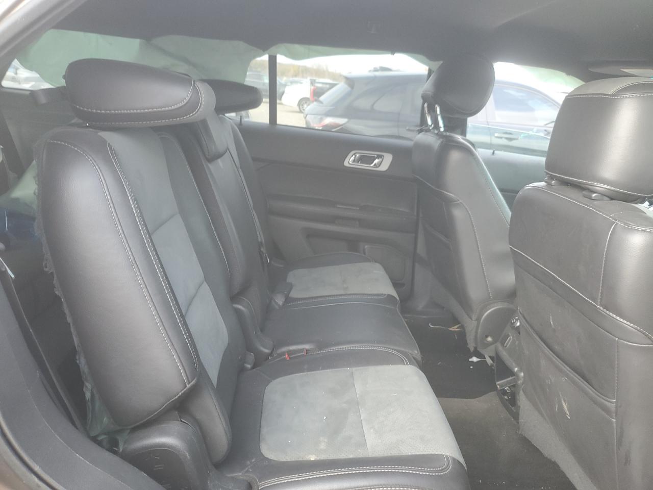 2015 FORD EXPLORER XLT photo 21