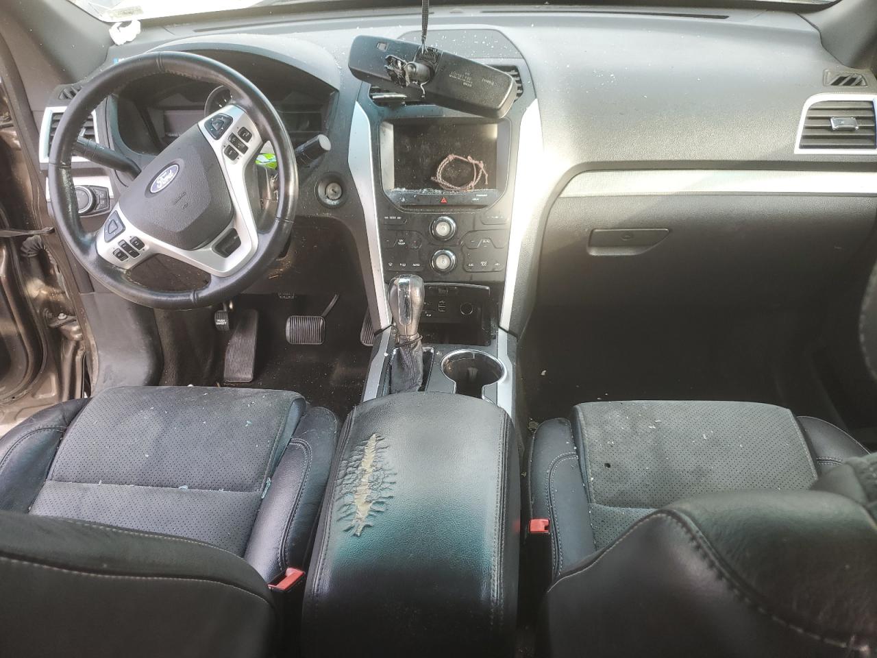 2015 FORD EXPLORER XLT photo 15