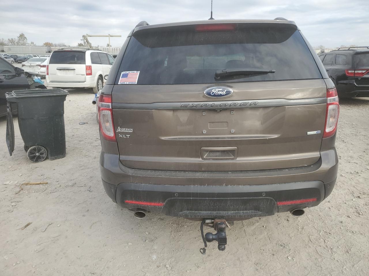 2015 FORD EXPLORER XLT photo 11