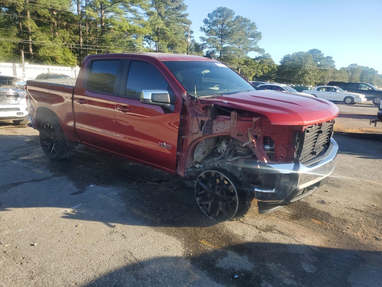 2020 CHEVROLET SILVERADO K1500 LT photo 4