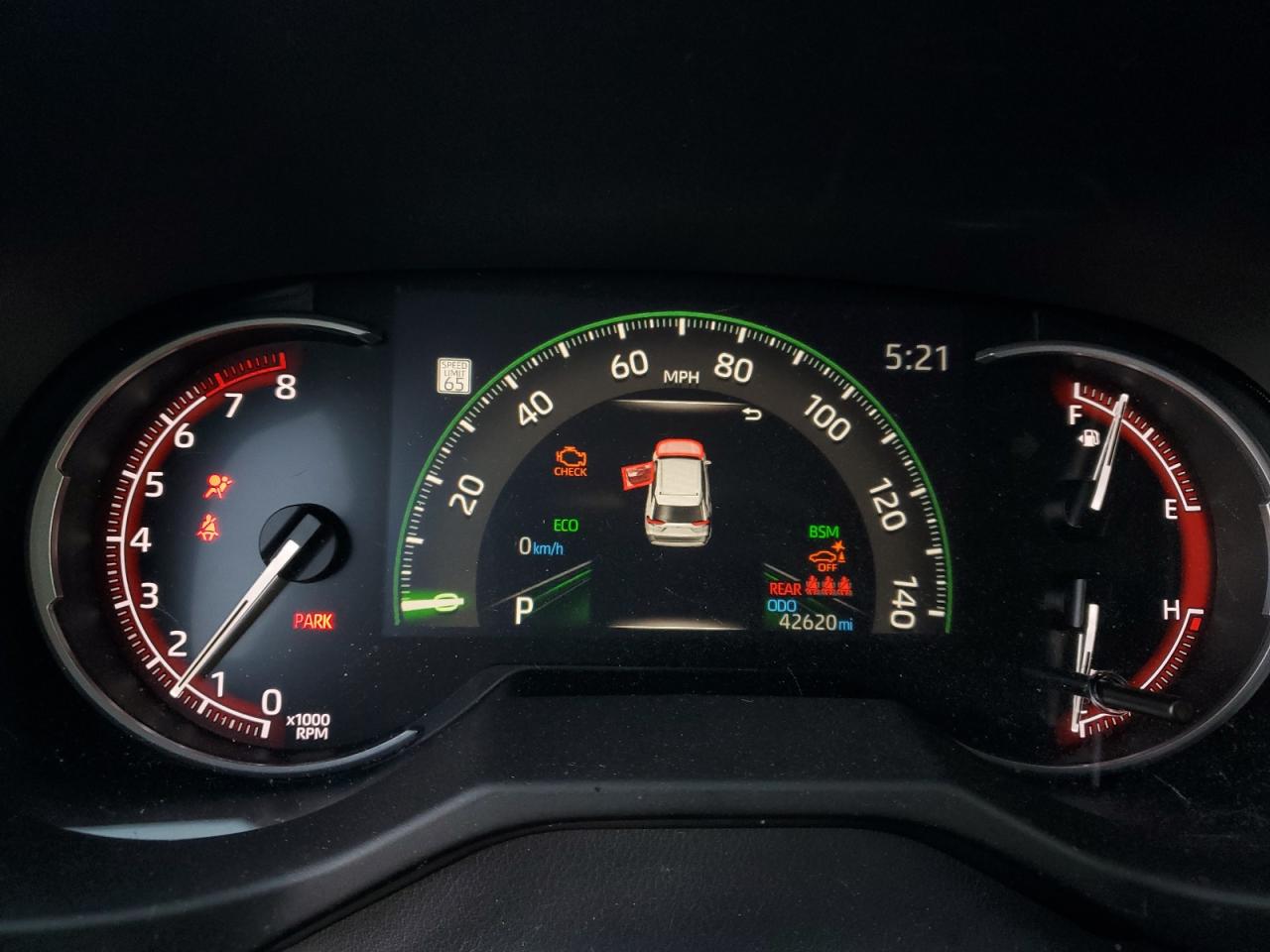 2024 TOYOTA RAV4 XLE PREMIUM photo 17