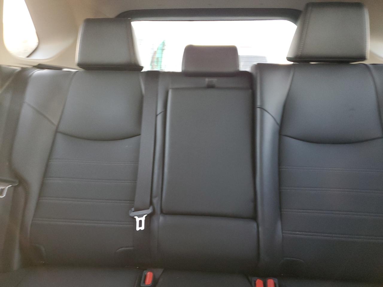 2024 TOYOTA RAV4 XLE PREMIUM photo 19