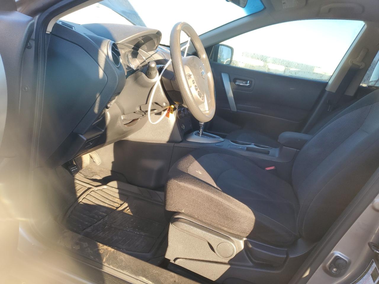 2013 NISSAN ROGUE S photo 13