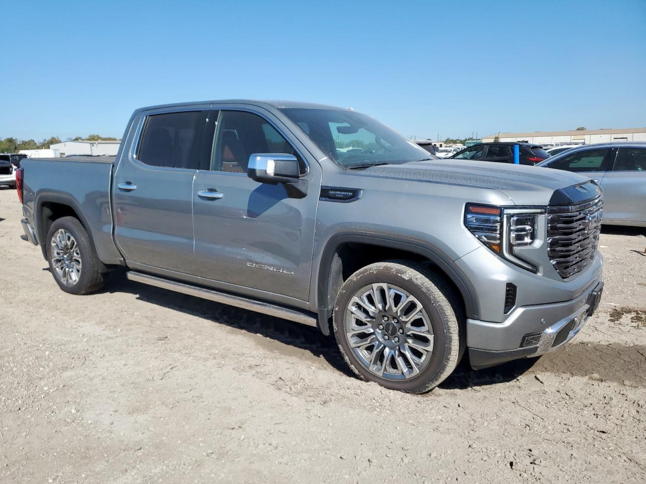 2025 GMC SIERRA K1500 DENALI ULTIMATE photo 4