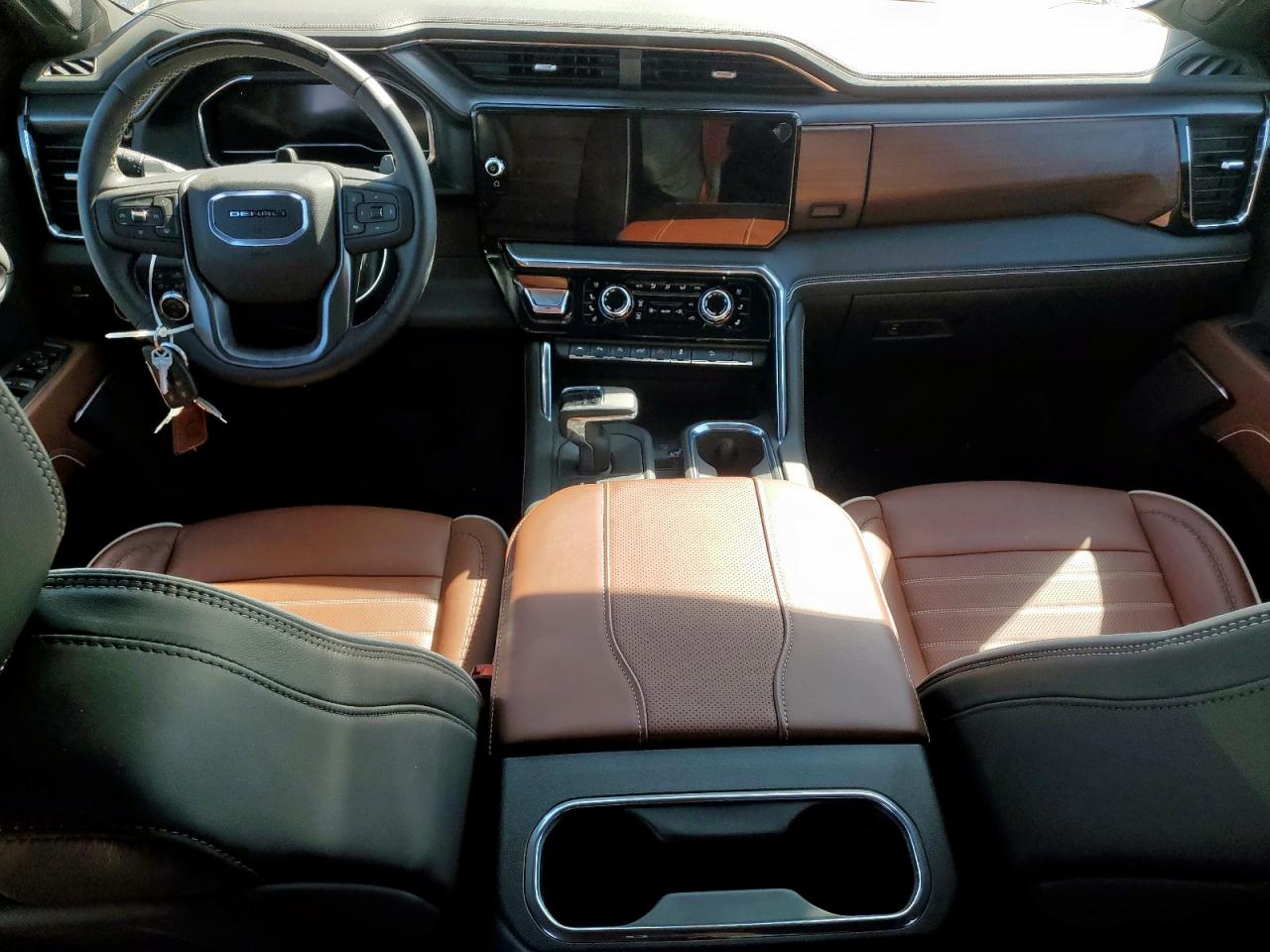 2025 GMC SIERRA K1500 DENALI ULTIMATE photo 8