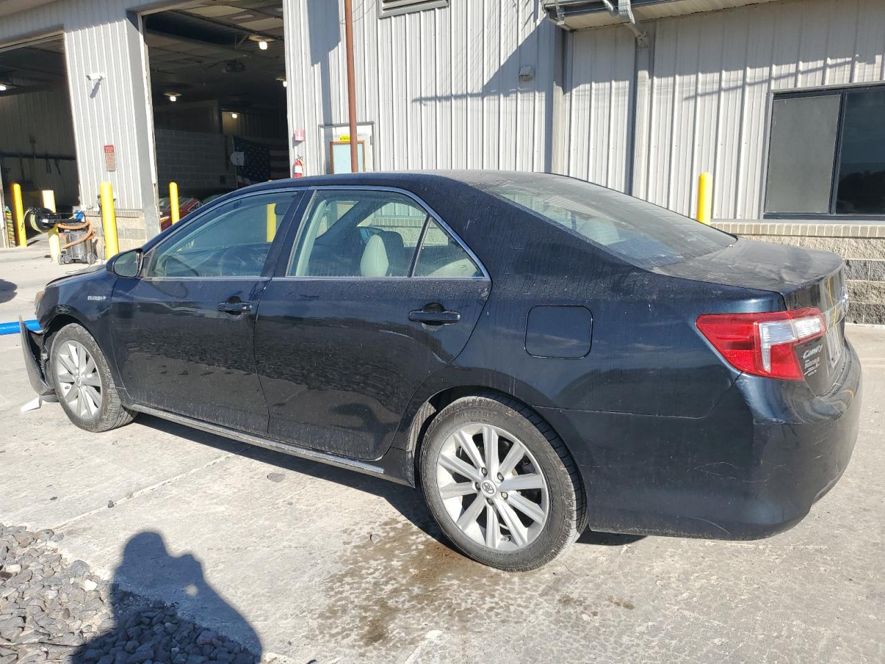 2012 TOYOTA CAMRY HYBRID photo 2