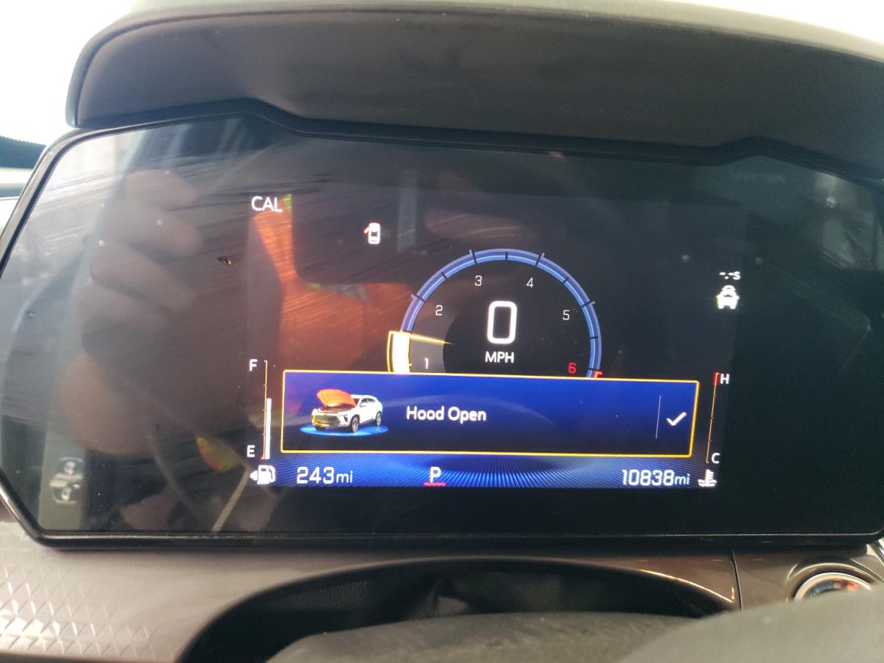 2025 CHEVROLET TRAX ACTIV photo 9