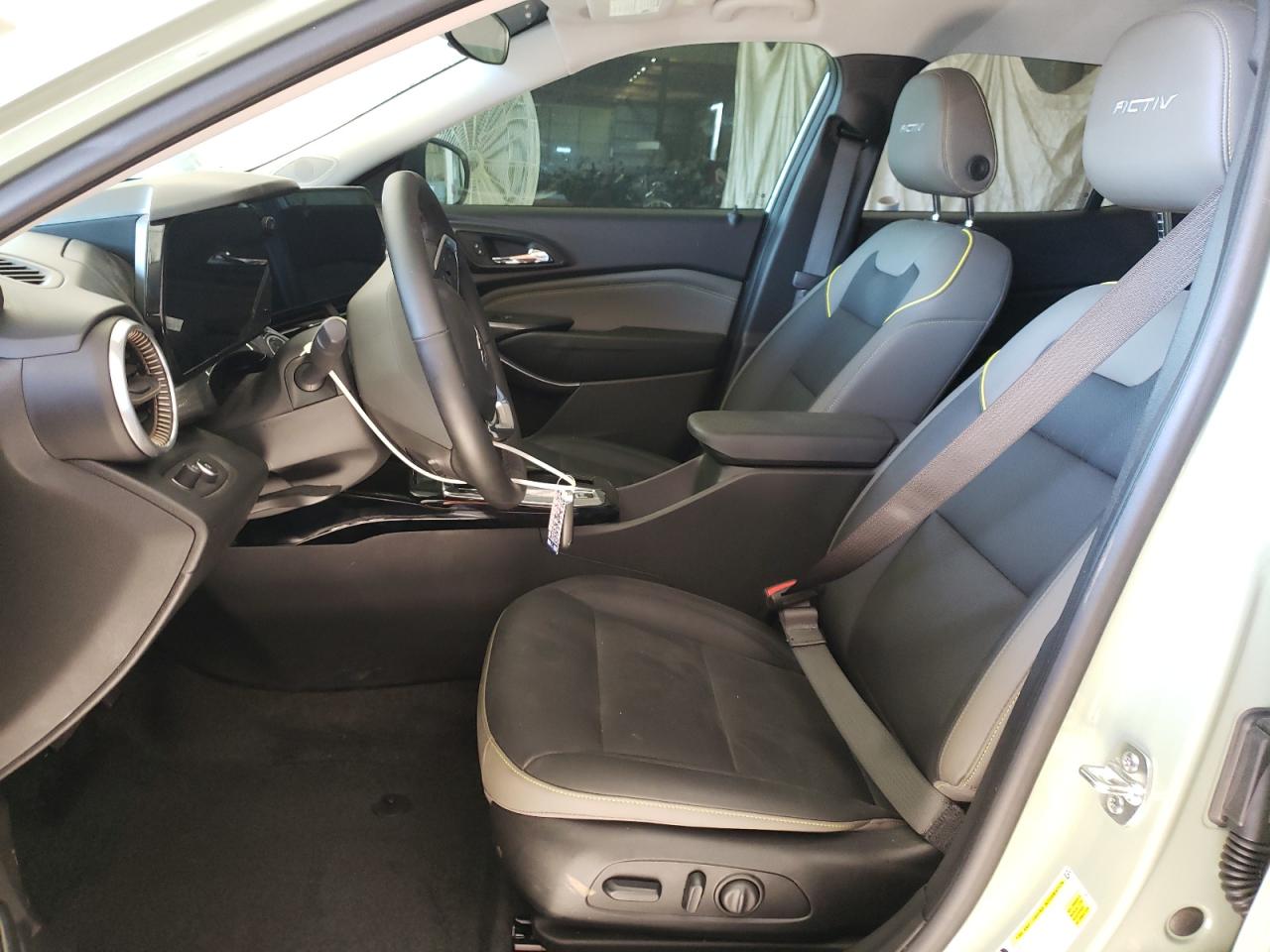 2025 CHEVROLET TRAX ACTIV photo 7