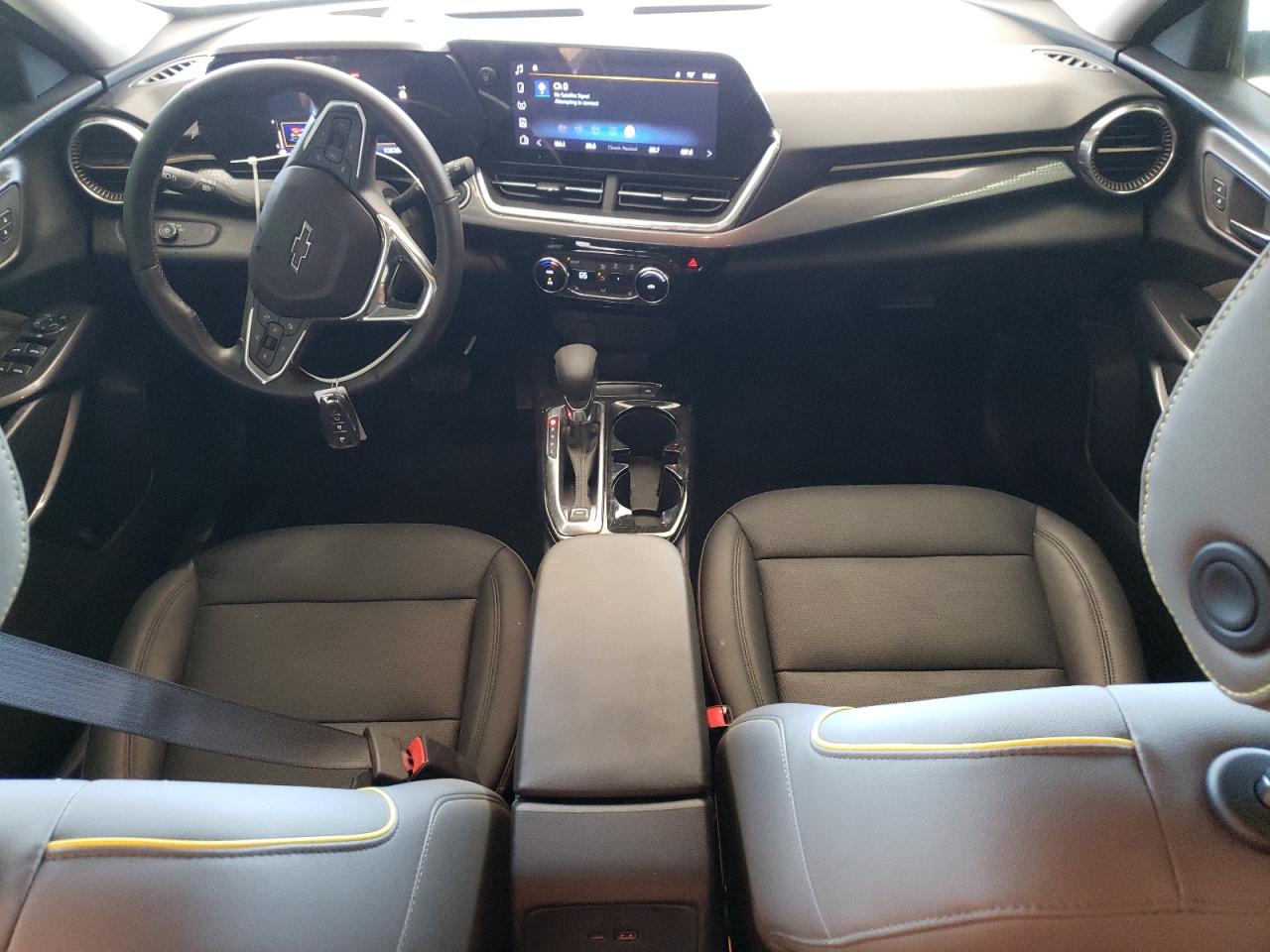 2025 CHEVROLET TRAX ACTIV photo 8