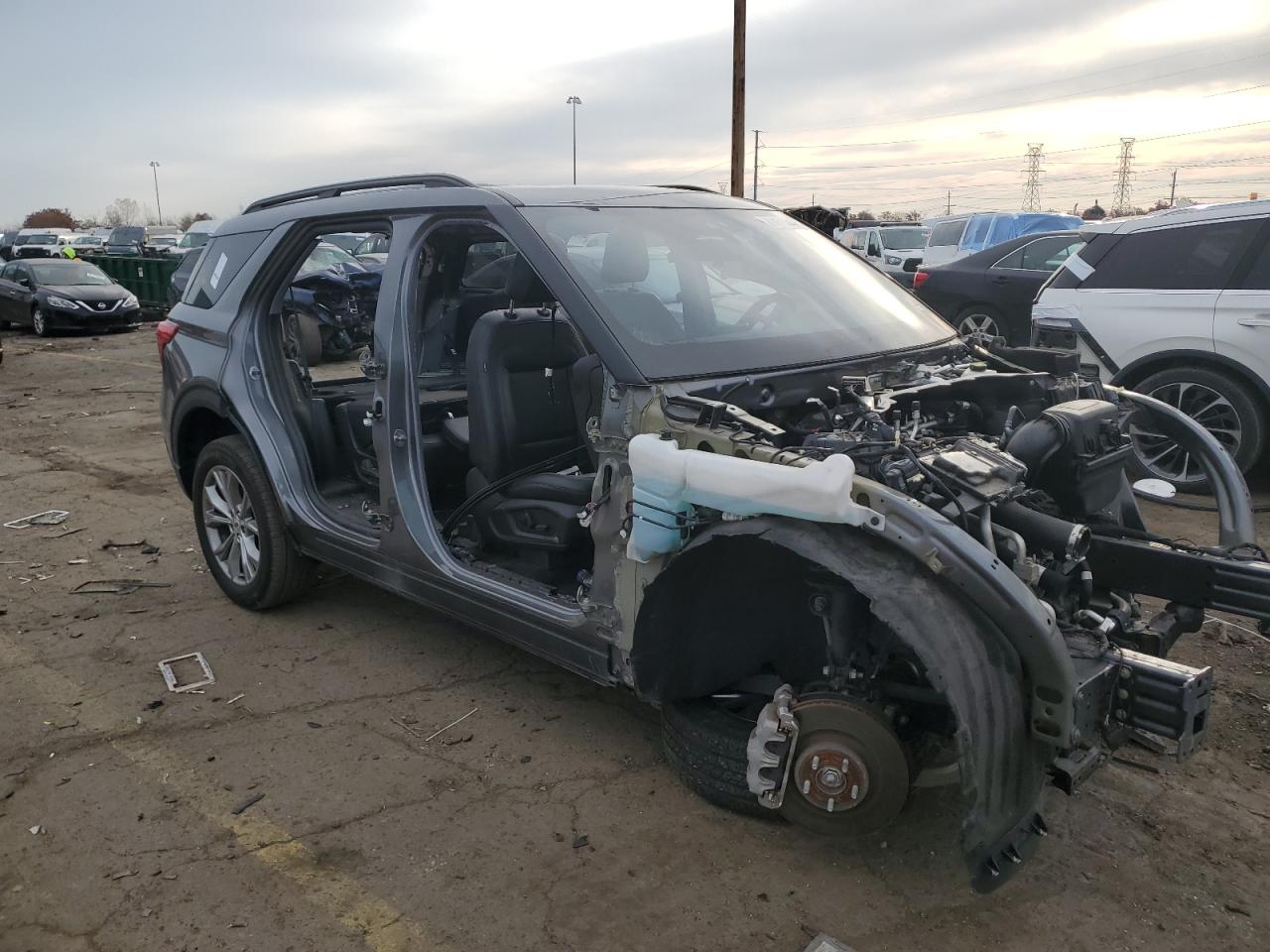 2023 FORD EXPLORER XLT photo 10