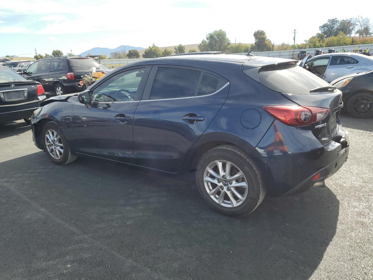 2014 MAZDA 3 TOURING photo 2