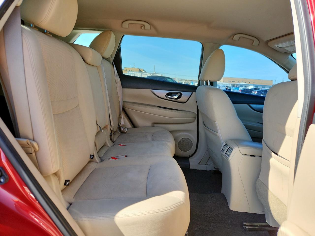 2016 NISSAN ROGUE SV photo 21