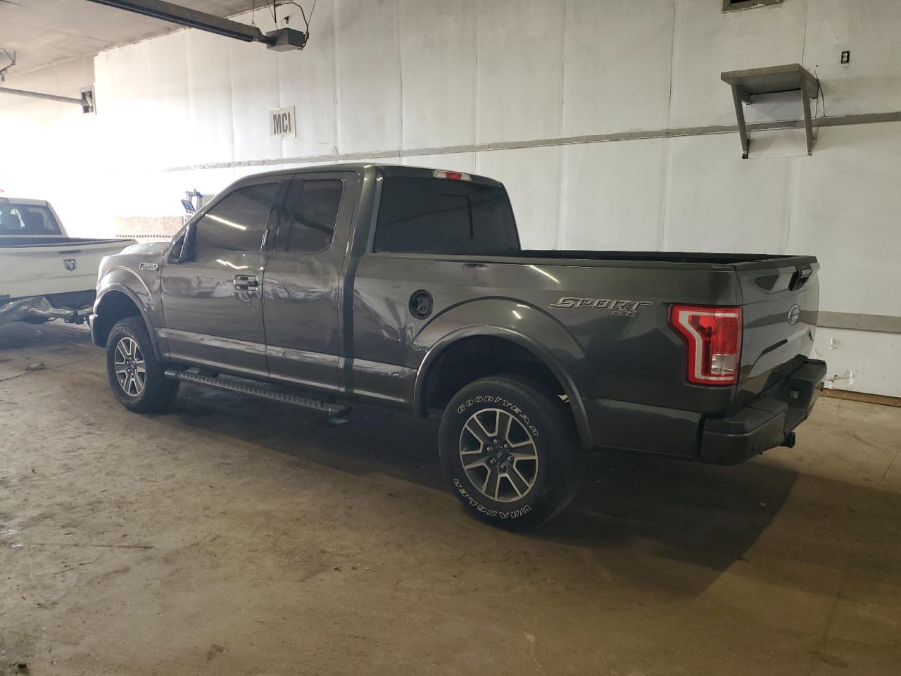 2015 FORD F150 SUPER CAB photo 2