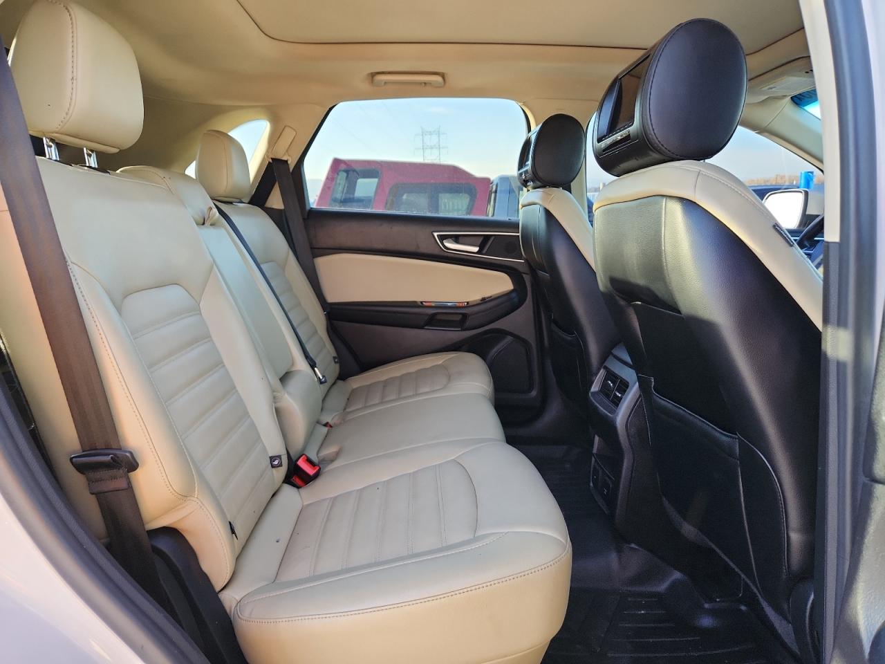 2015 FORD EDGE SEL photo 21