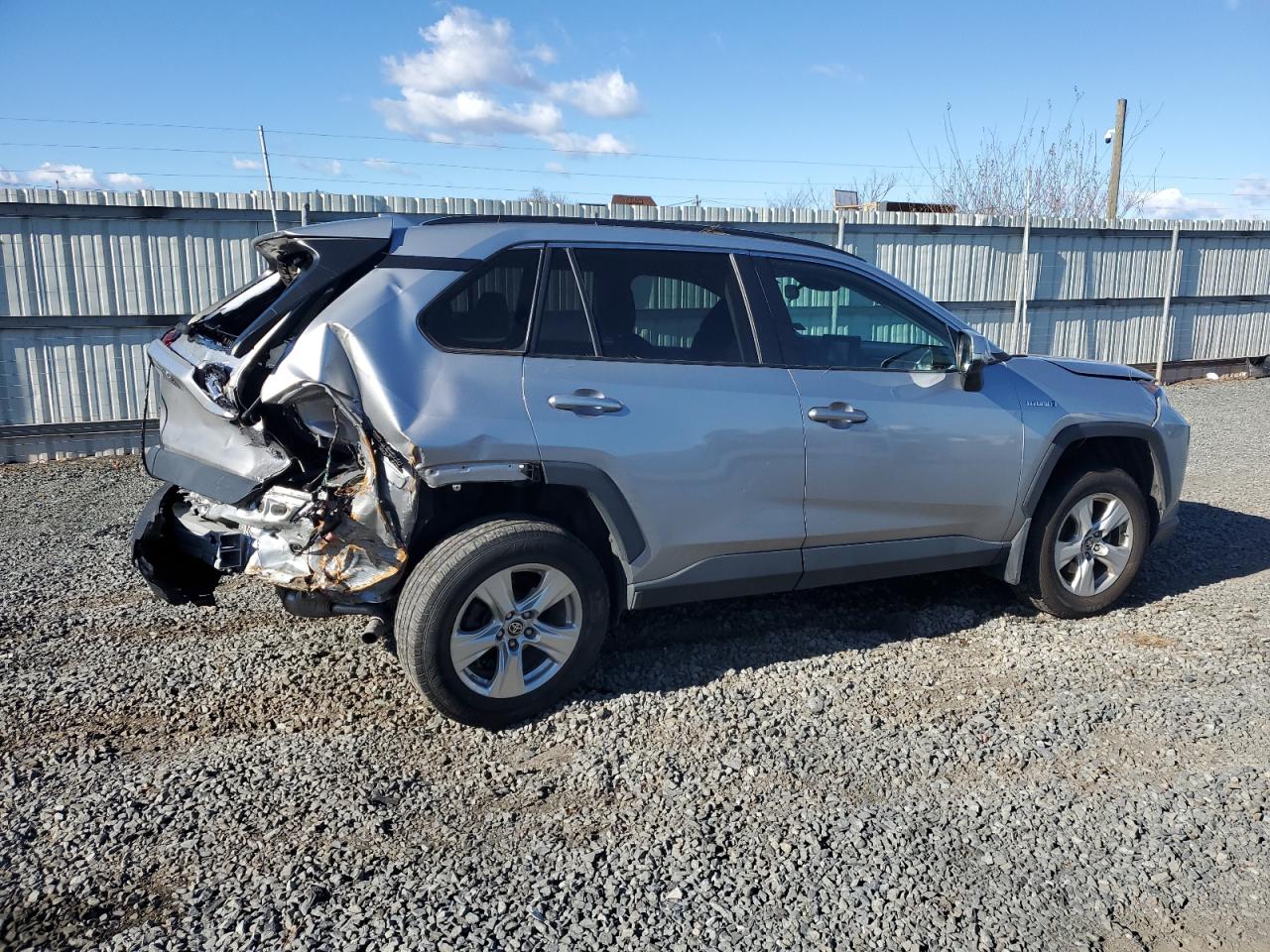 2021 TOYOTA RAV4 LE photo 5