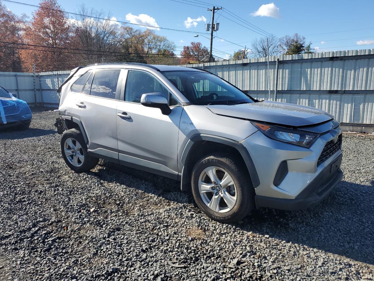 2021 TOYOTA RAV4 LE photo 7