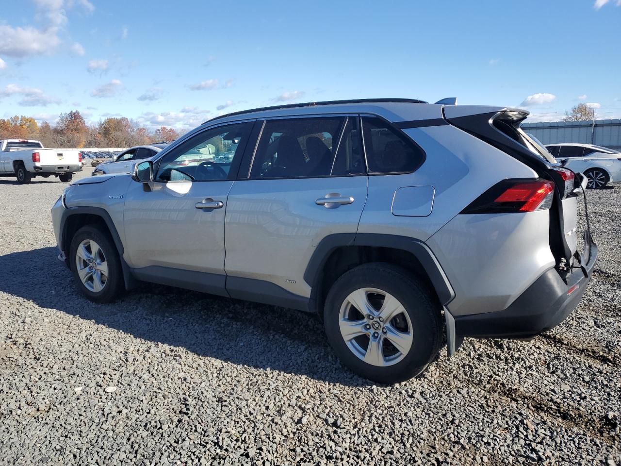 2021 TOYOTA RAV4 LE photo 3