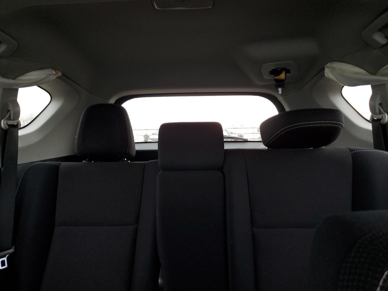 2016 TOYOTA RAV4 XLE photo 10
