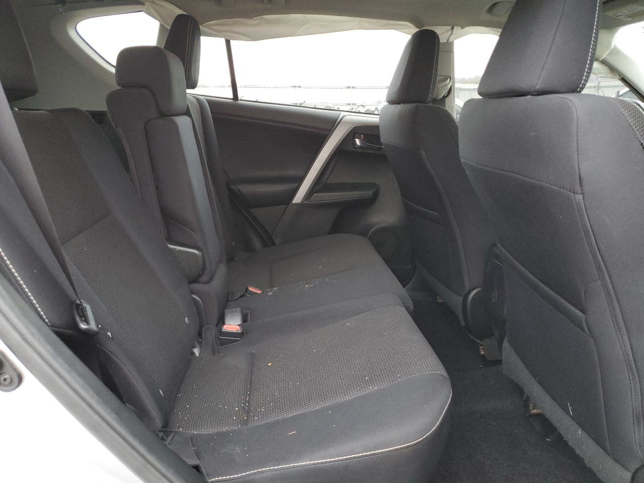 2016 TOYOTA RAV4 XLE photo 11