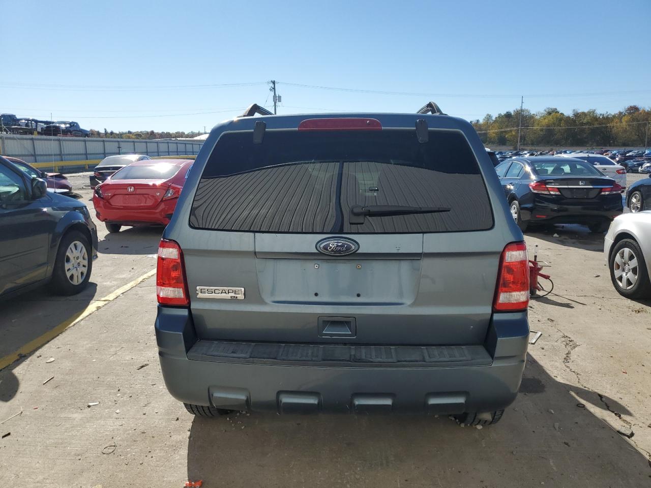2010 FORD ESCAPE XLT photo 16