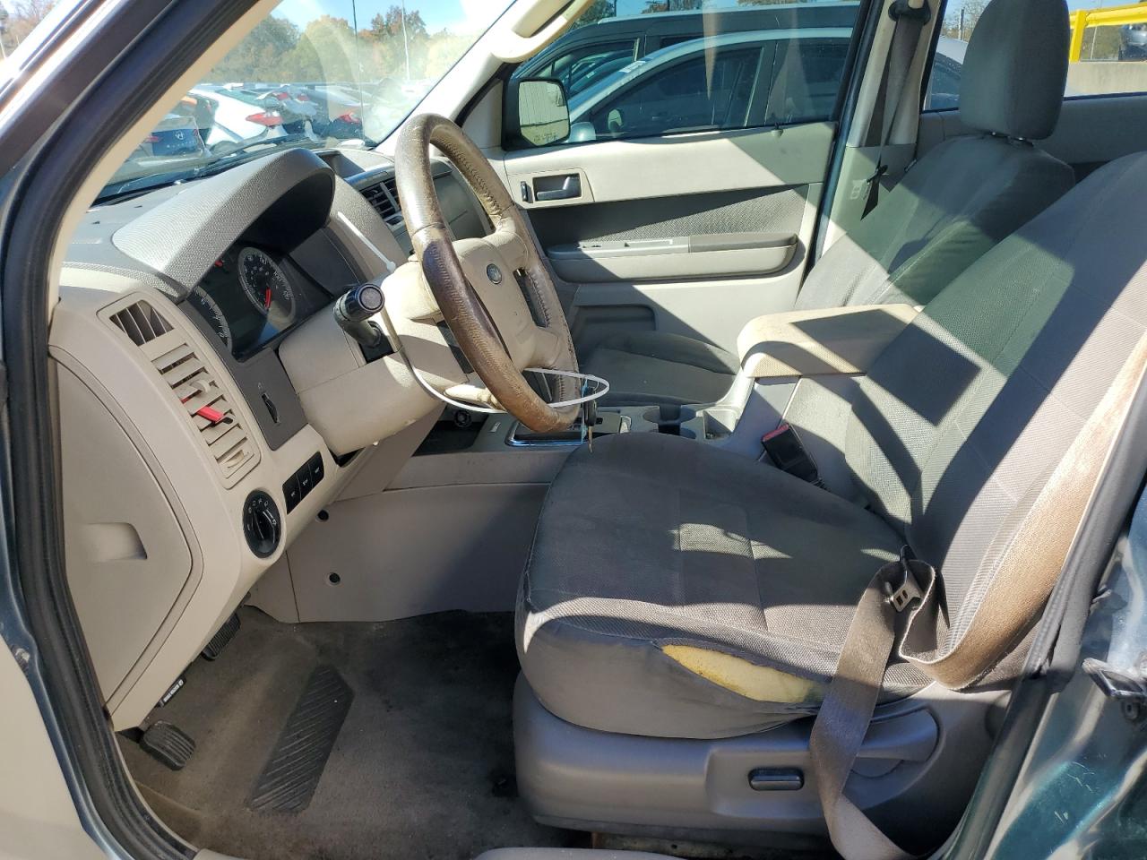 2010 FORD ESCAPE XLT photo 19