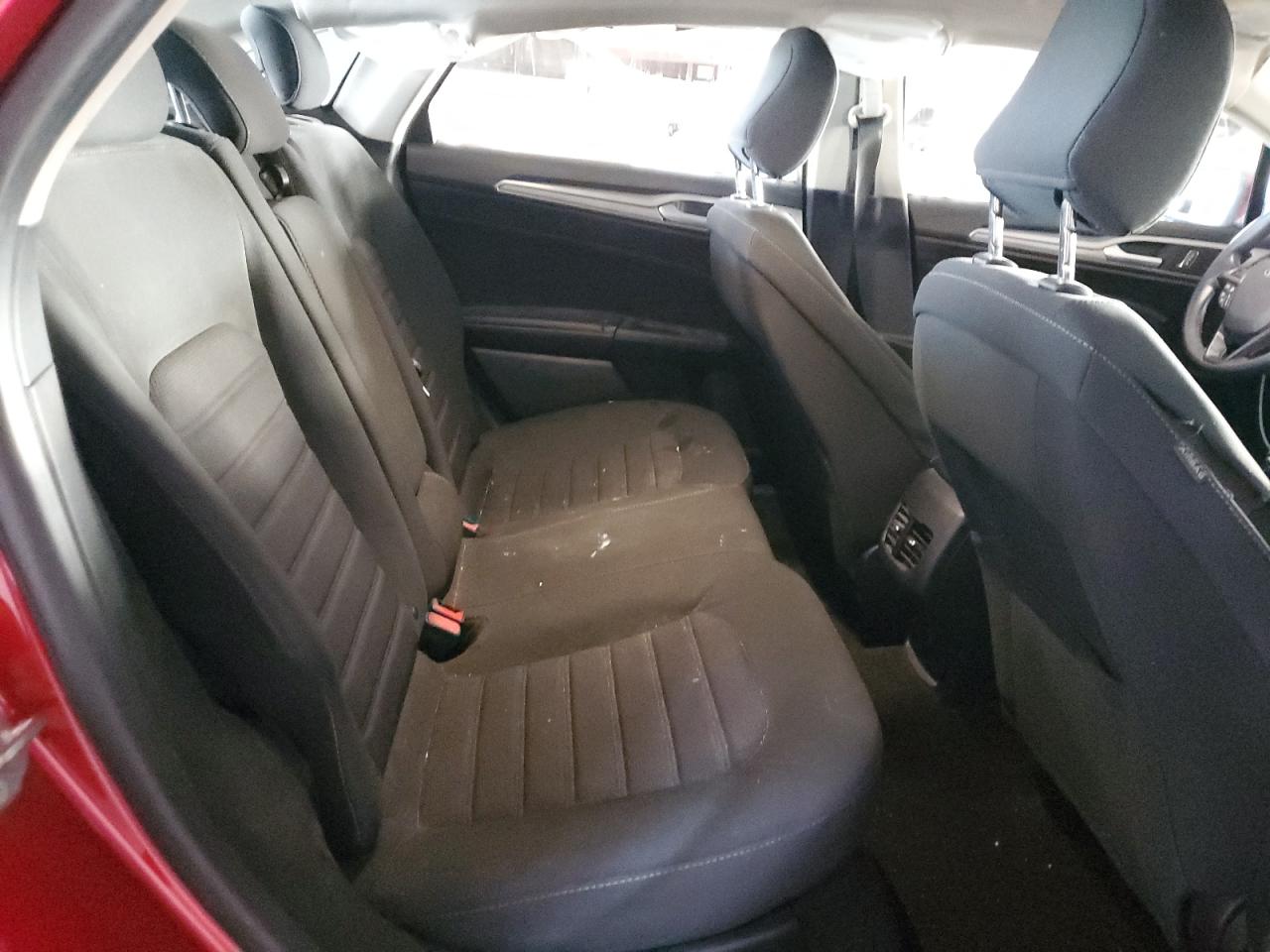 2020 FORD FUSION SE photo 19
