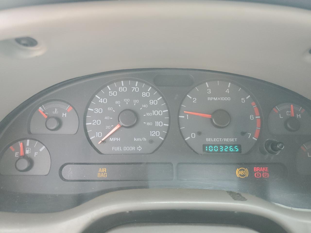 2000 FORD MUSTANG photo 17