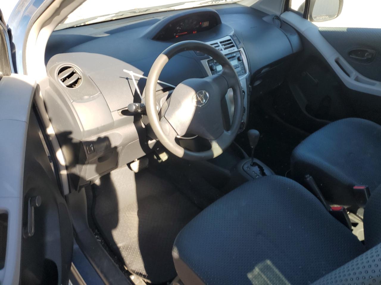 2008 TOYOTA YARIS photo 8