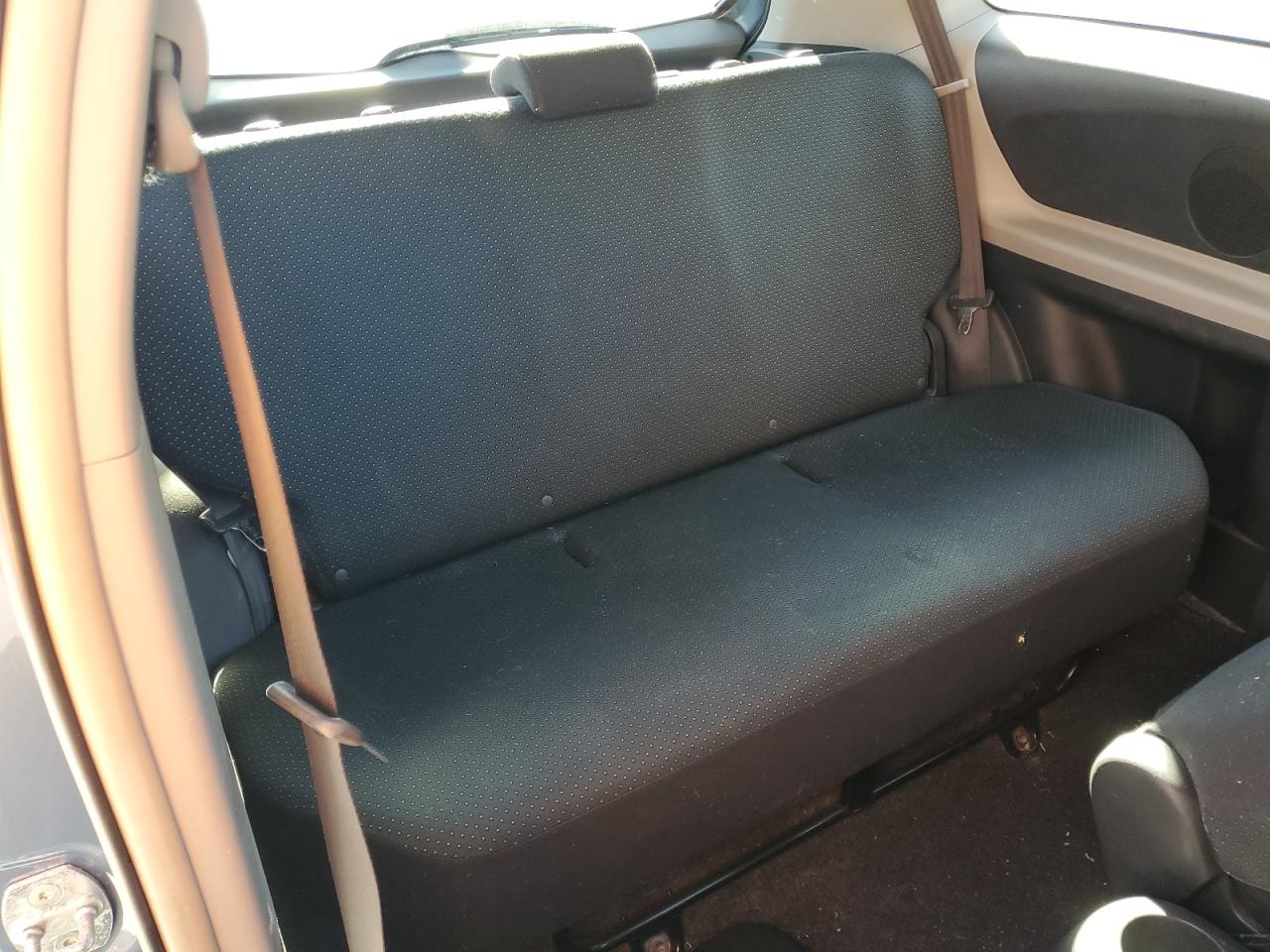 2008 TOYOTA YARIS photo 10