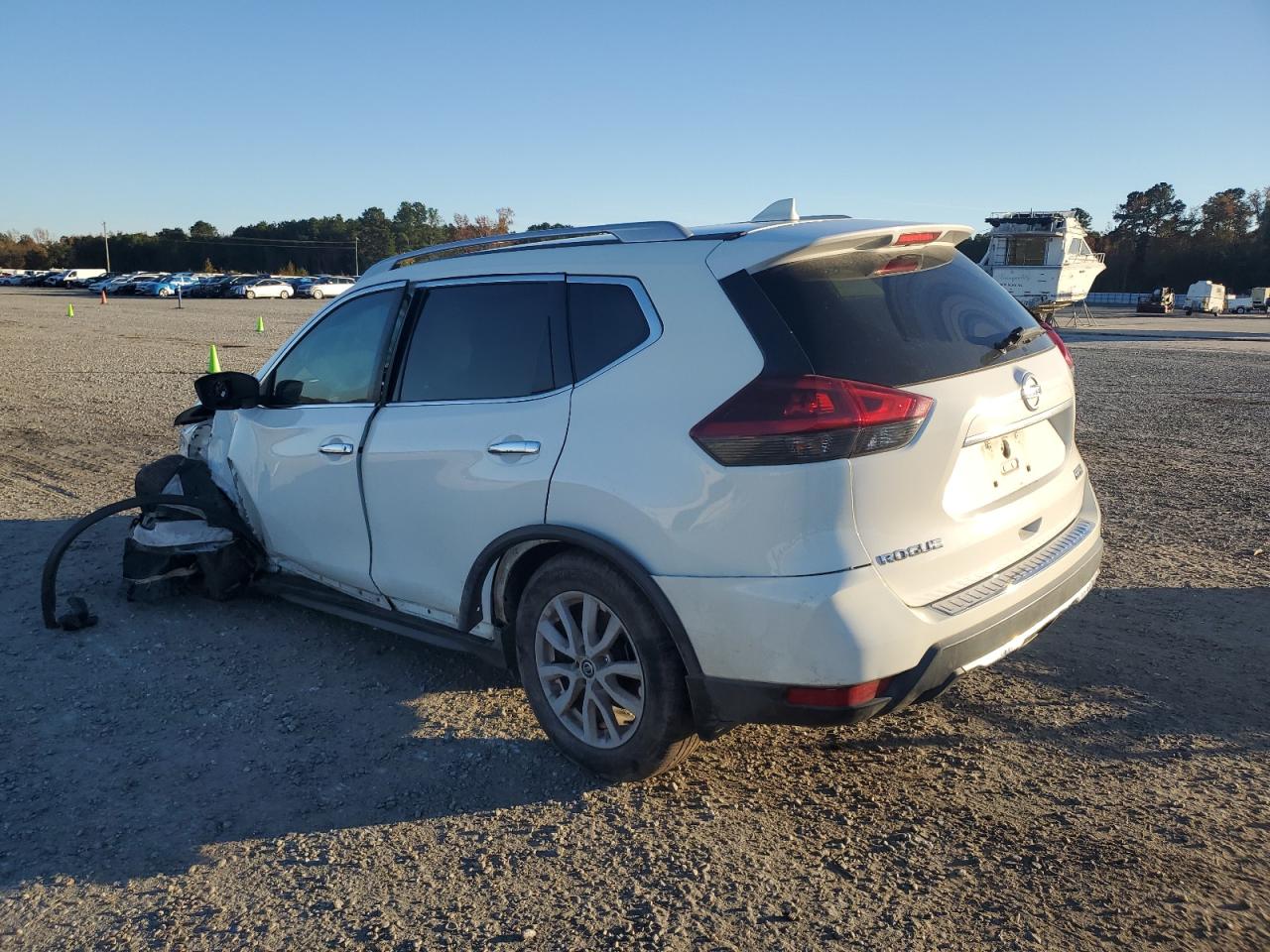 2019 NISSAN ROGUE S photo 2