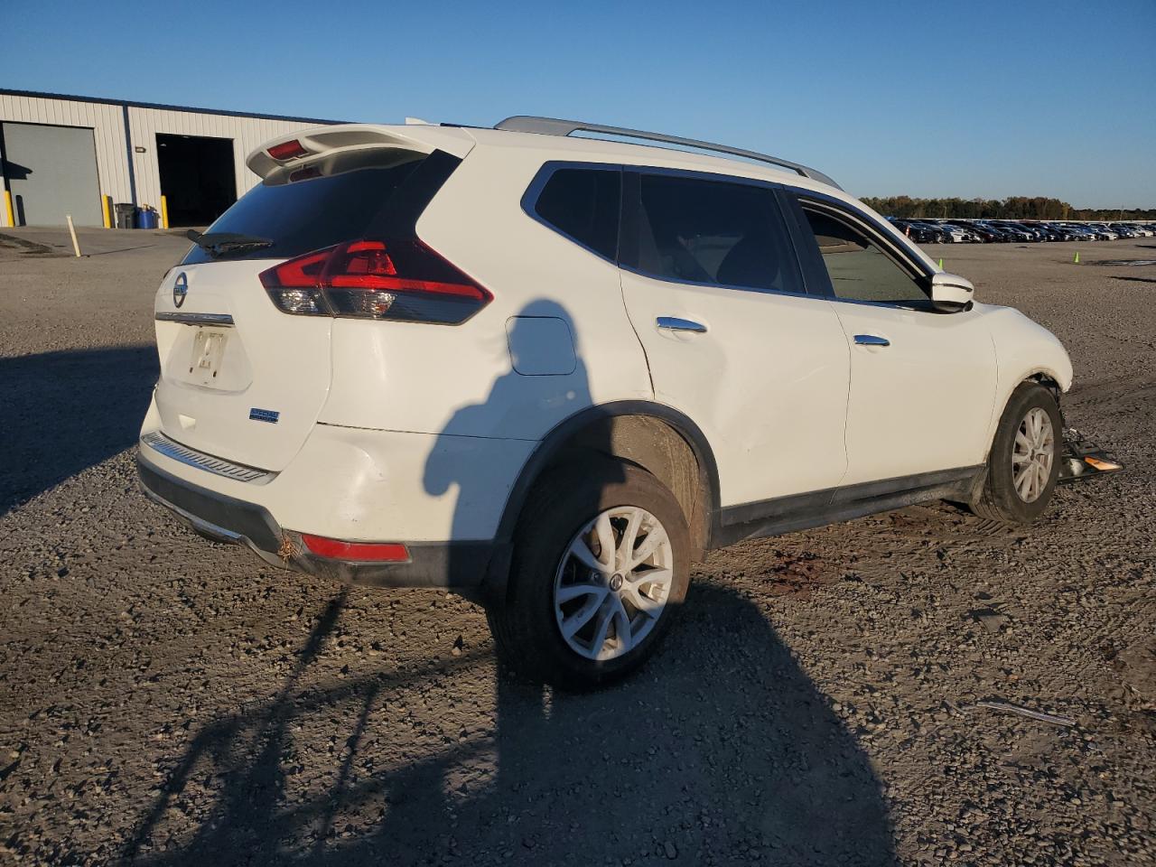 2019 NISSAN ROGUE S photo 3