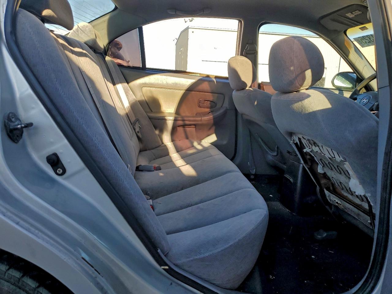 2005 HYUNDAI ELANTRA GLS photo 19