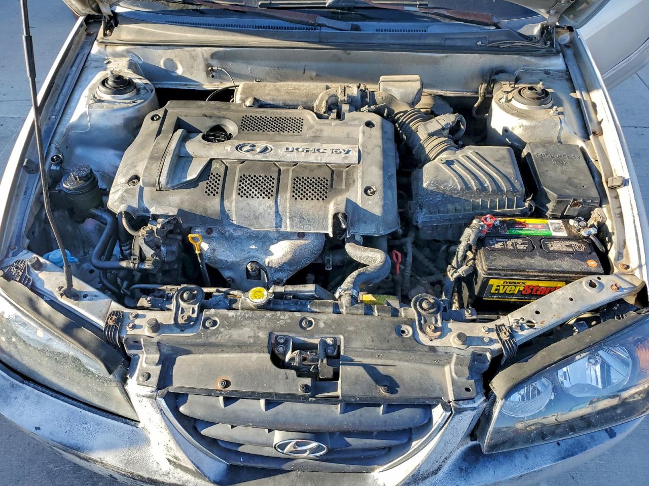 2005 HYUNDAI ELANTRA GLS photo 21