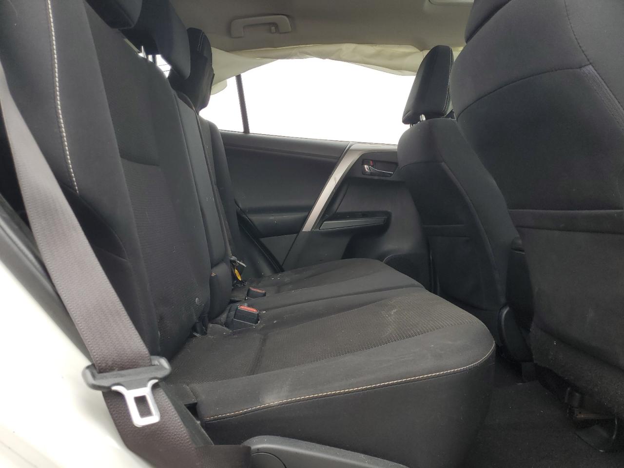 2017 TOYOTA RAV4 XLE photo 11