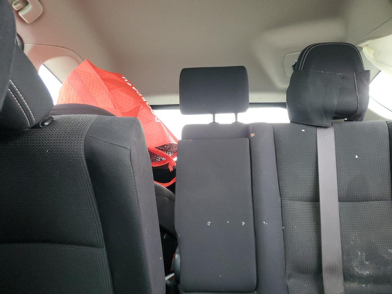 2017 TOYOTA RAV4 XLE photo 10