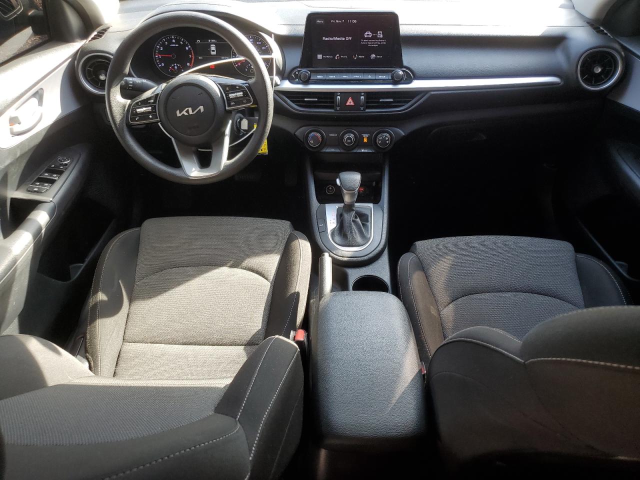2024 KIA FORTE LX photo 15