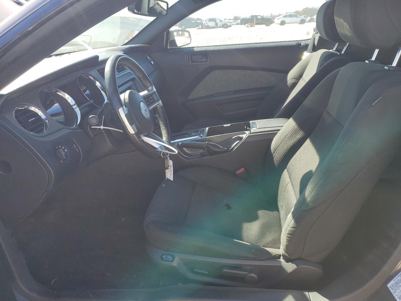 2013 FORD MUSTANG GT photo 19