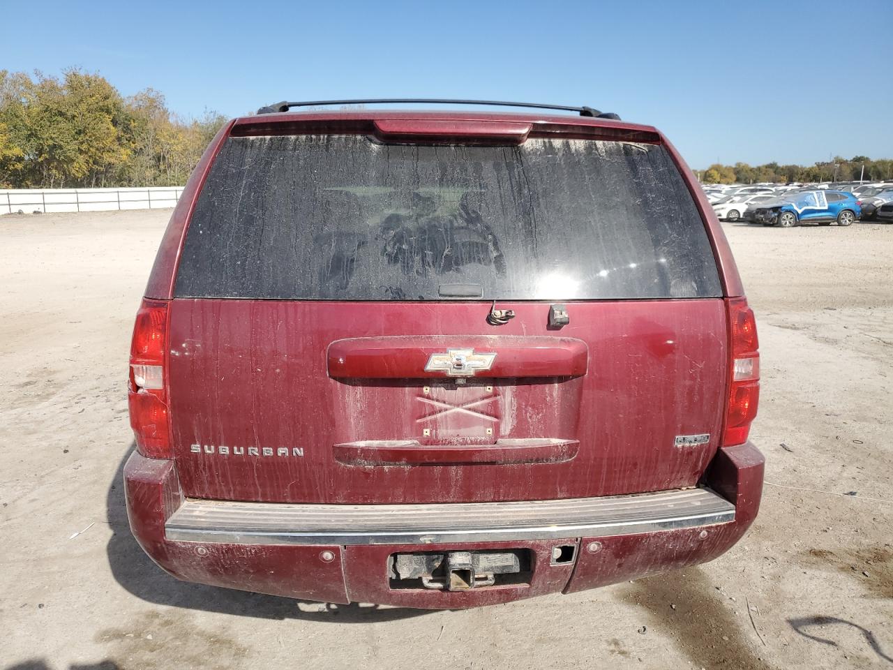 2011 CHEVROLET SUBURBAN K1500 LTZ photo 6