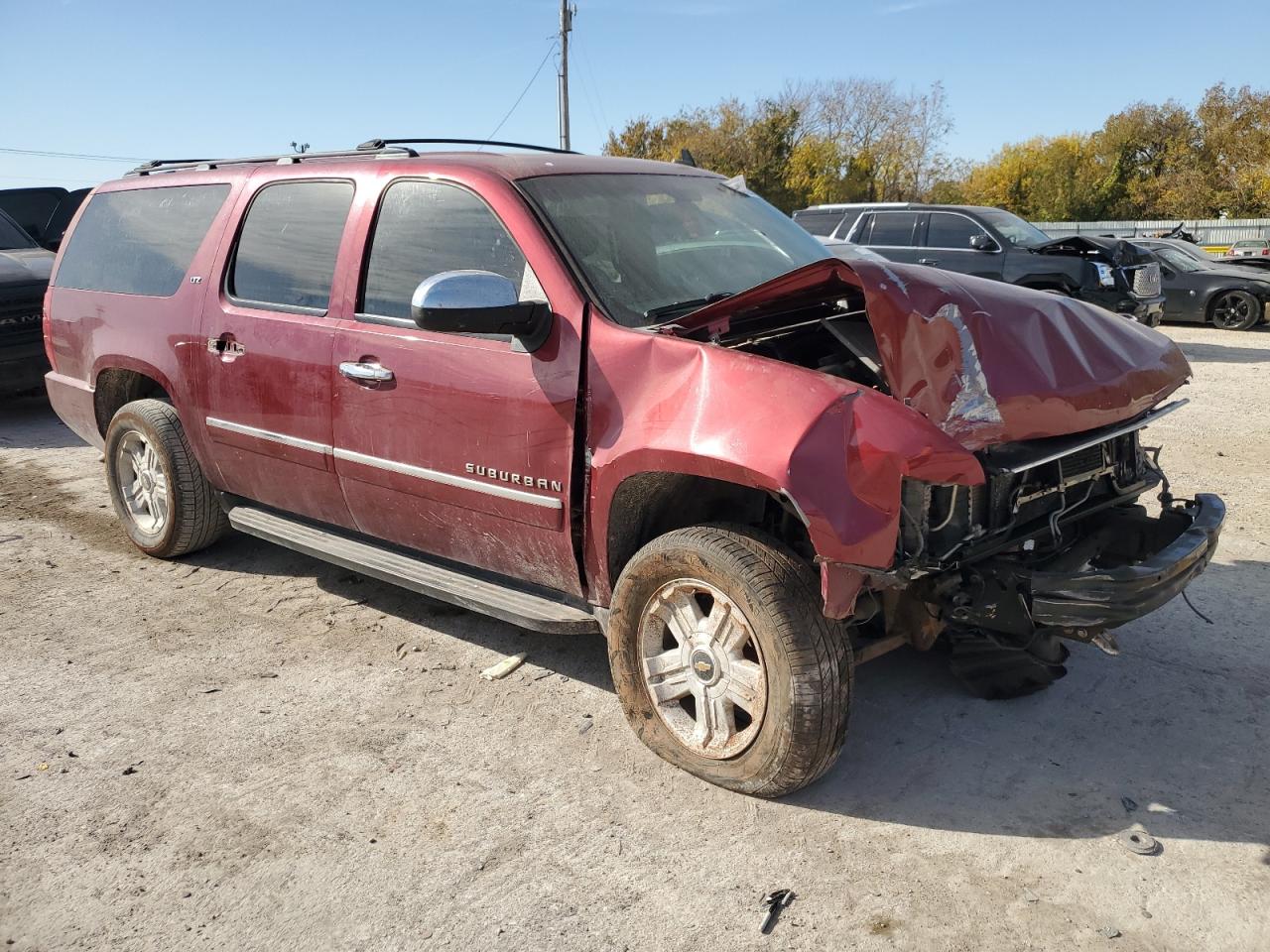 2011 CHEVROLET SUBURBAN K1500 LTZ photo 4