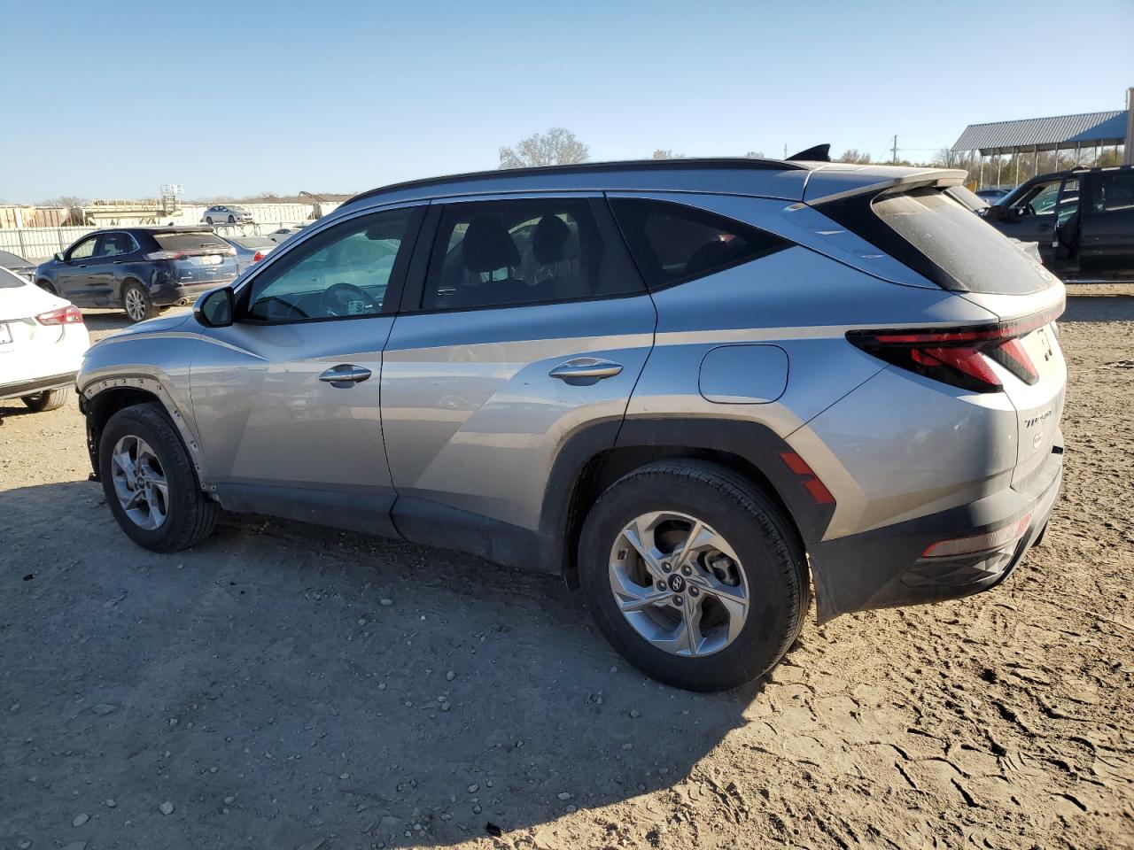 2024 HYUNDAI TUCSON SEL photo 2