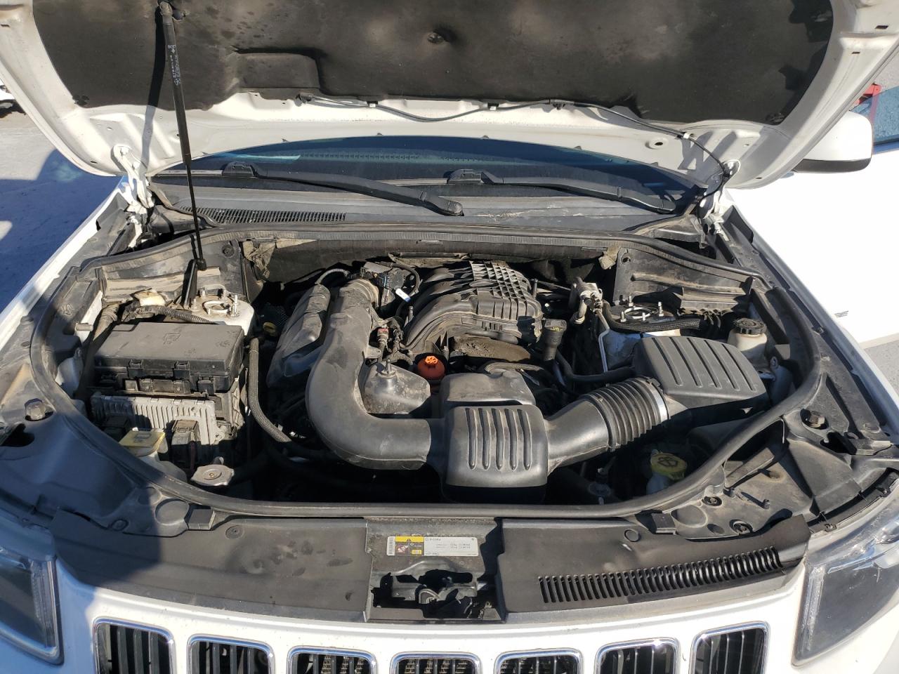 2014 JEEP GRAND CHEROKEE LAREDO photo 34