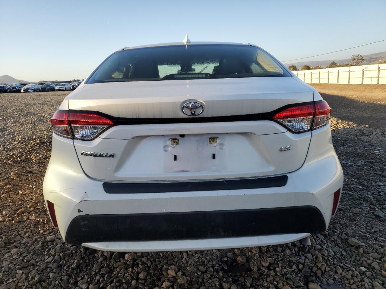 2020 TOYOTA COROLLA LE photo 6