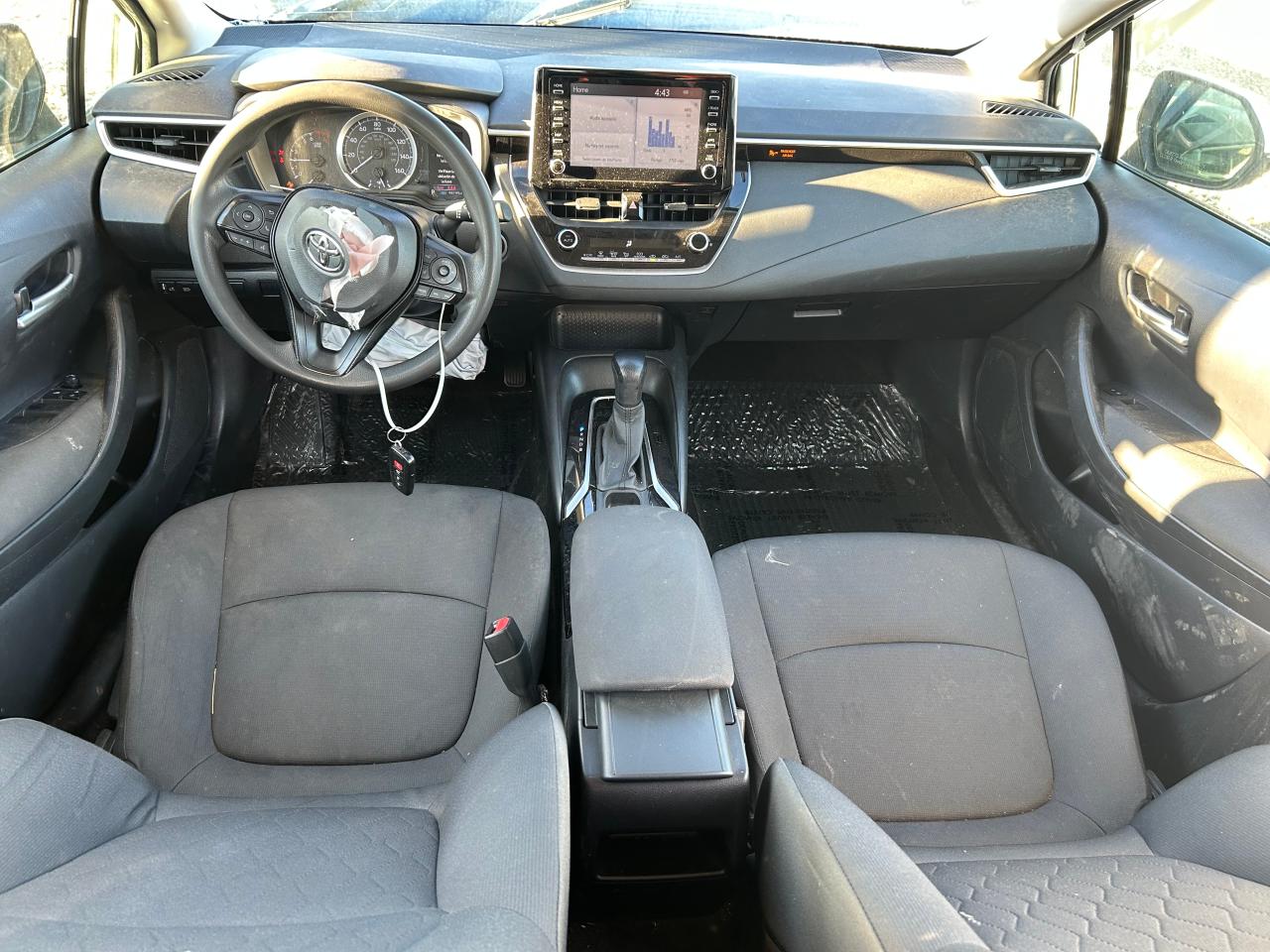 2020 TOYOTA COROLLA LE photo 8