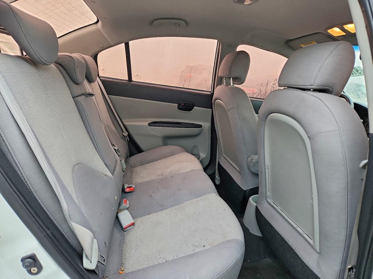 2009 HYUNDAI ACCENT GLS photo 10